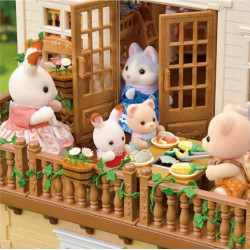 Casa con Luces, El Ático Secreto - Red Roof Country Home, Secret Attic Playroom - Sylvanian Families