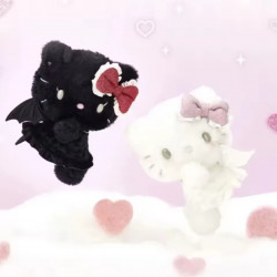 Hello Kitty Angel & Devil -...